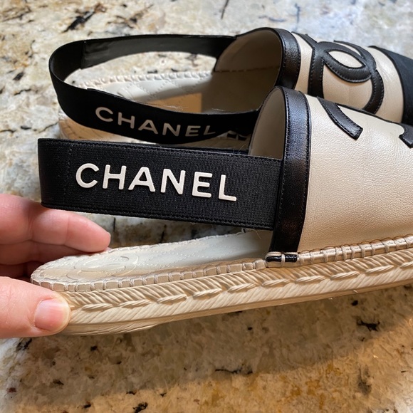 💖SOLD 💖Chanel Espadrille Sandal - Picture 13 of 16